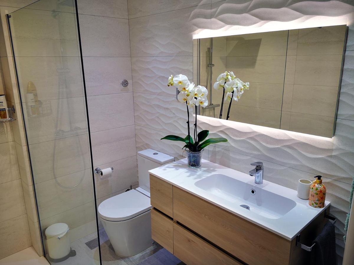 Burgo Nuevo Atico De Lujo En Pleno Centro Con Terraza Y Vistas - Leonapartamentos Eksteriør billede